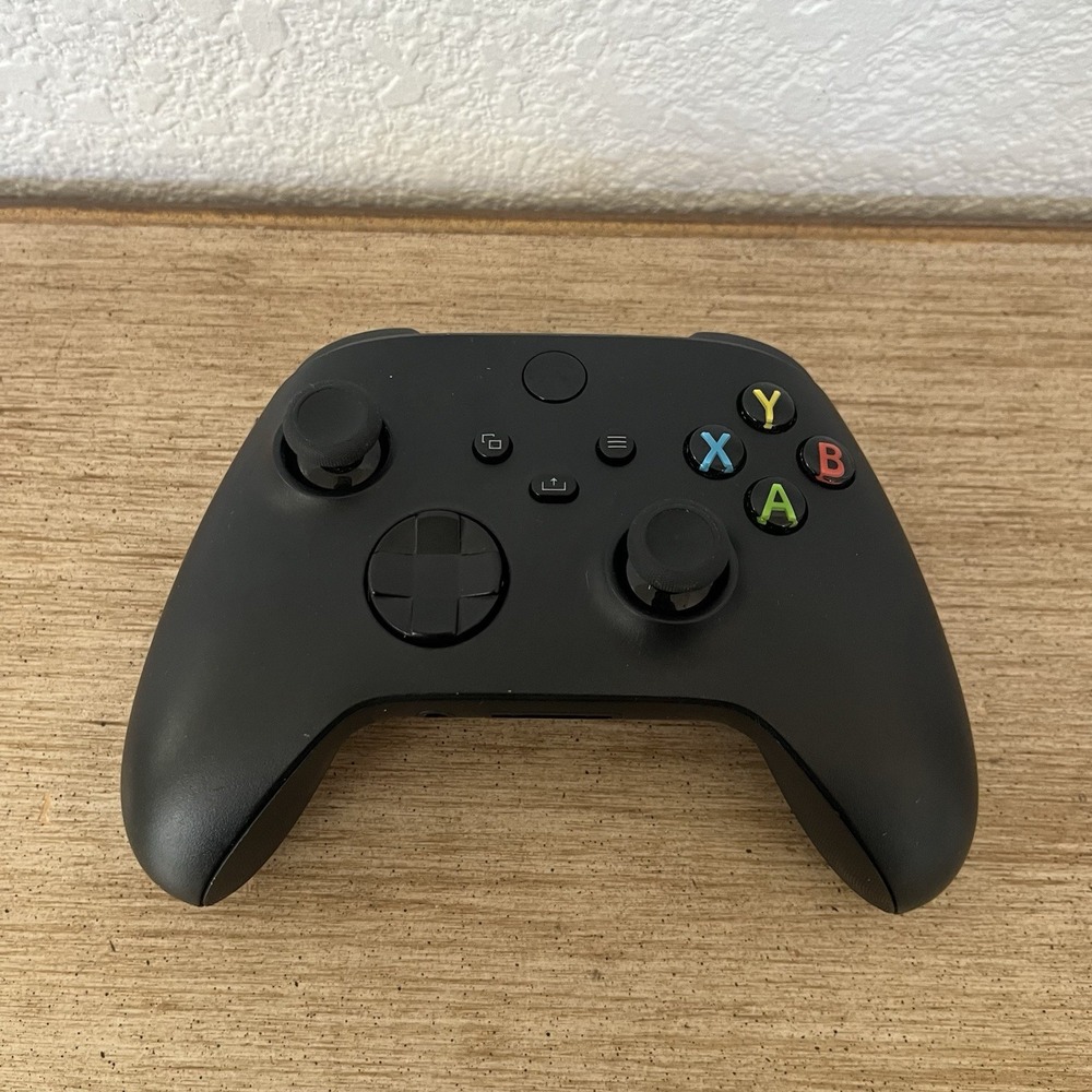 Microsoft Xbox Wireless Controller Black Tested Works Great OEM Genuine Pad